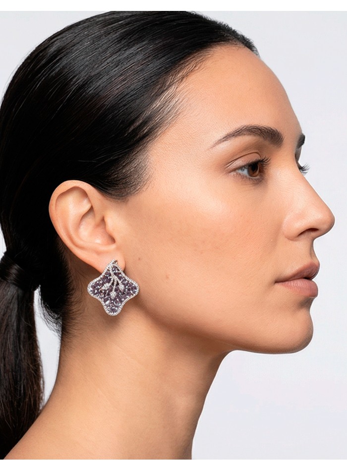 Pendientes lila para invitada boda