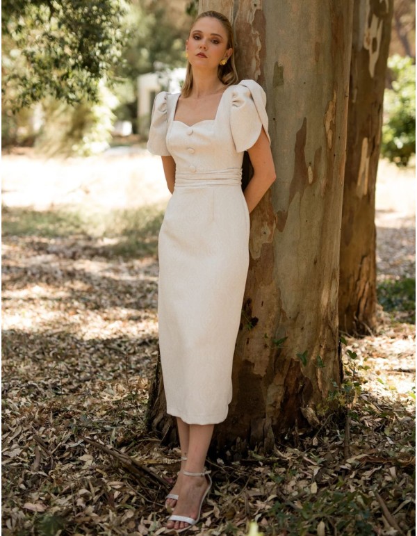 Vestido midi blanco en tejido jacquard lurex de rombos con escote corazón
