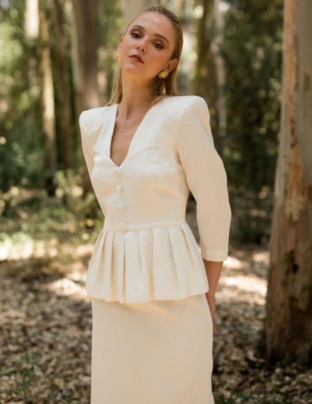 Conjunto dos piezas en tejido jacquard con hombreras marcadas