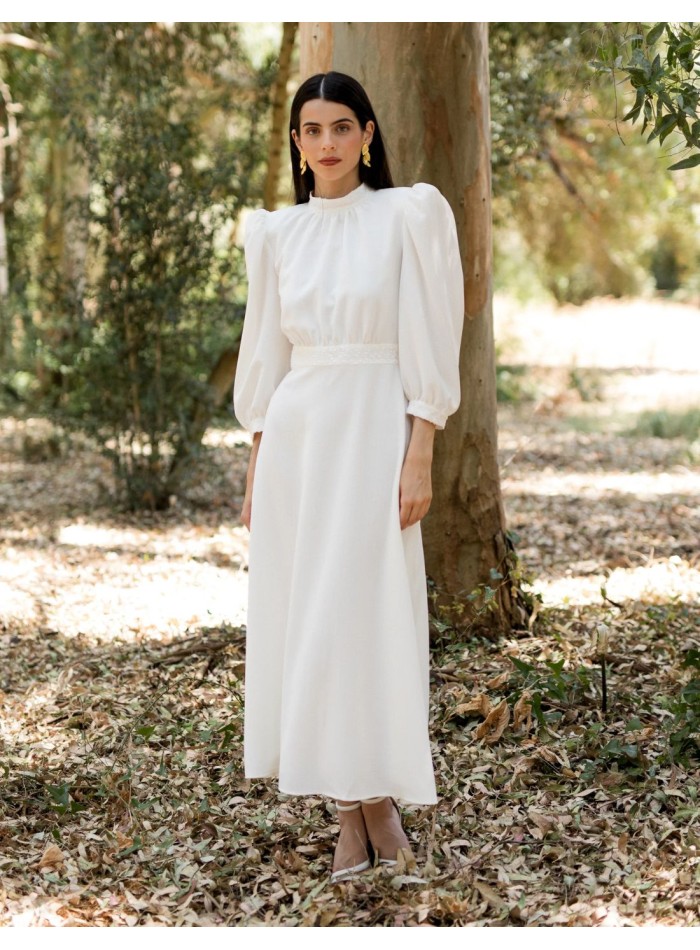 Robe de mère de communion midi avec jupe évasée...