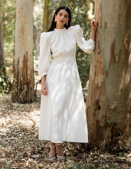 Midi communion mom dress with flared skirt and puffed sleeves