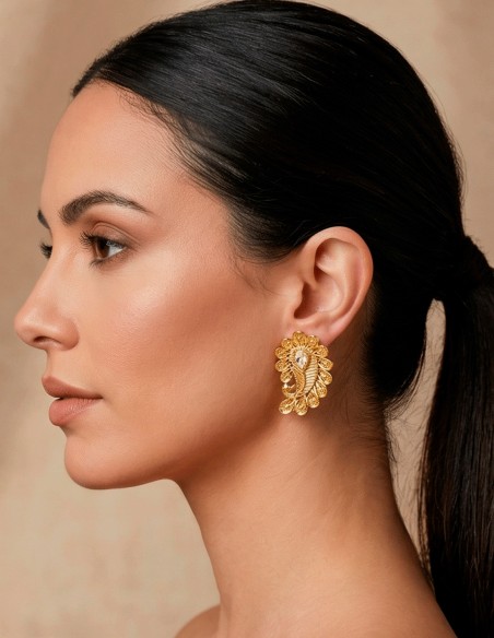 Leaf-shaped earrings with cubic zirconia