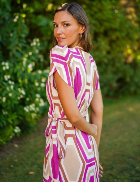 Vestido de invitada midi en tejido estampado de manga corta