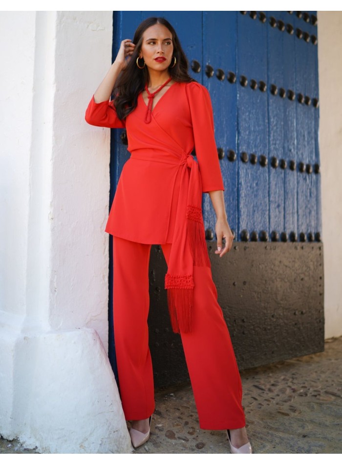 Conjunto dos piezas rojo de pantalón palazzo y kimono con lazada