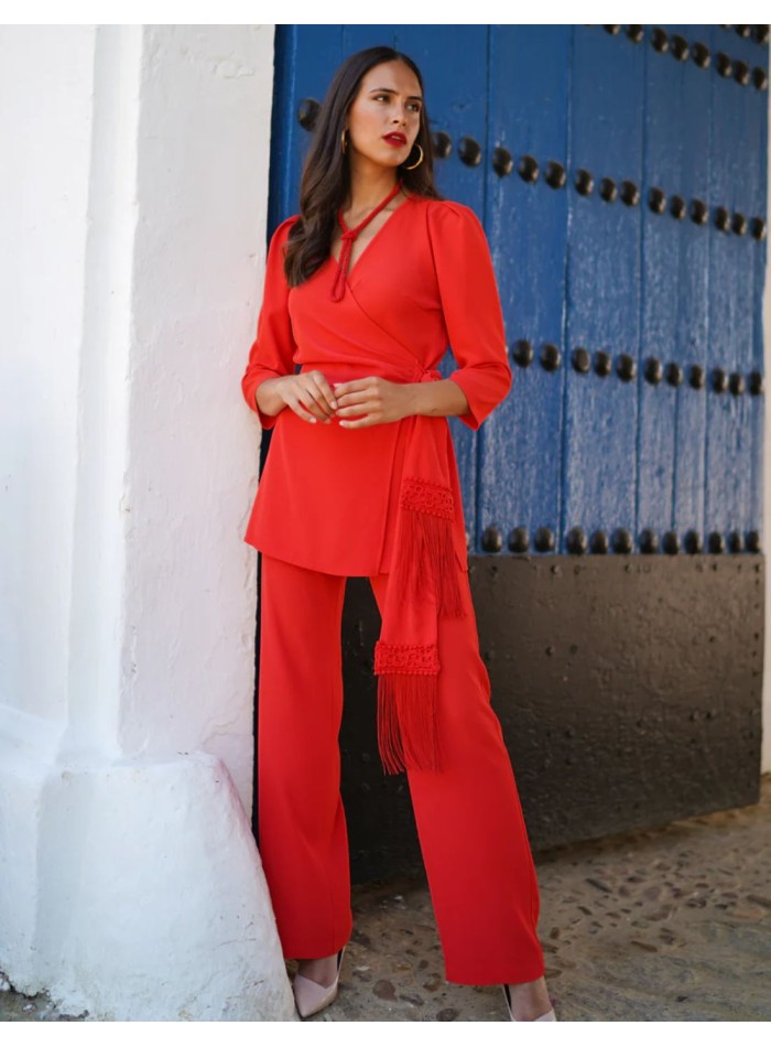 Conjunto dos piezas rojo de pantalón palazzo y kimono con lazada