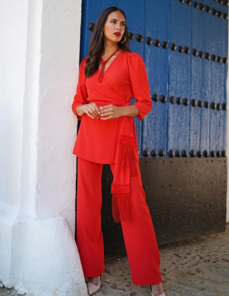 Conjunto dos piezas rojo de pantalón palazzo y kimono con lazada