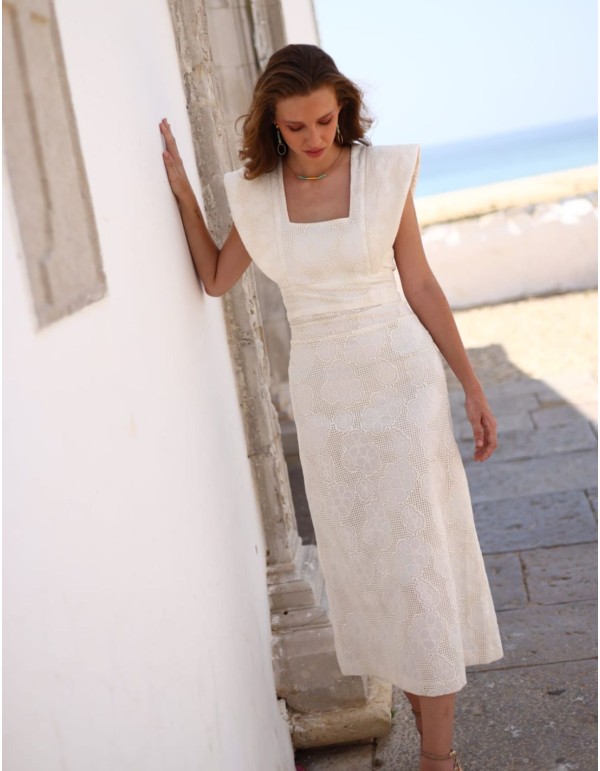 Two-piece set in white for communion moms 2