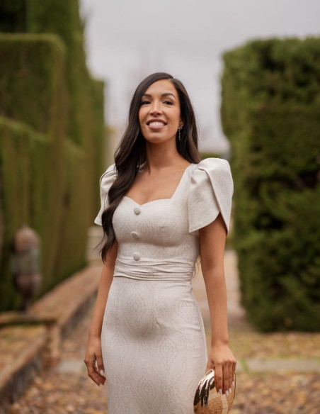 Robe midi en brocart beige avec détails dorés