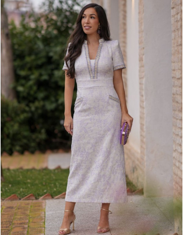 Vestido de mamá de comunión en tejido tweed blanco con detalles en malva 2