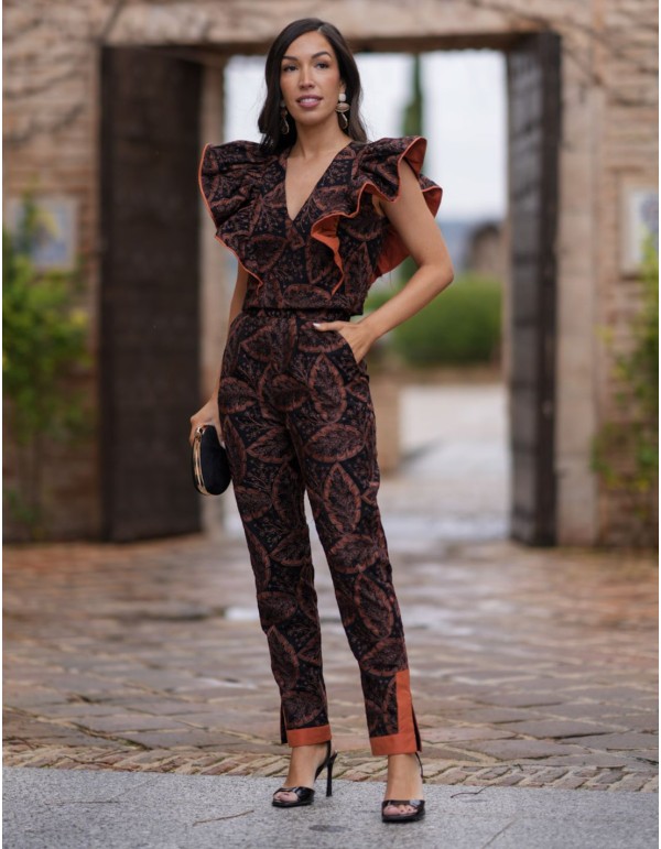 Conjunto de invitada con top de volantes y pantalón largo