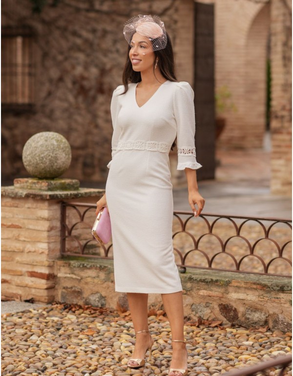 Midi dress in tweed fabric with border details 2