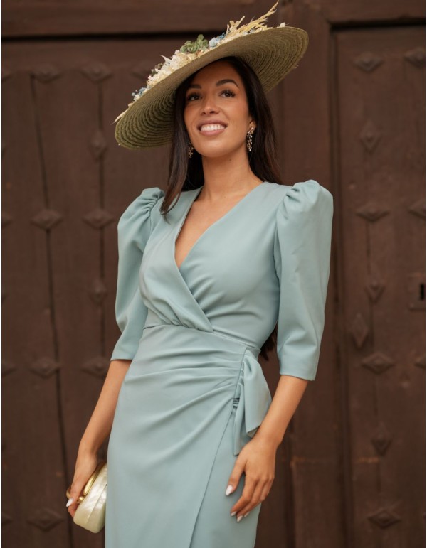 Midi dress with straight cut and draped at the waist