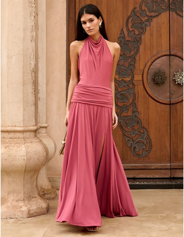 Longue robe dos nu rose et robe dos nu drapée pour une...