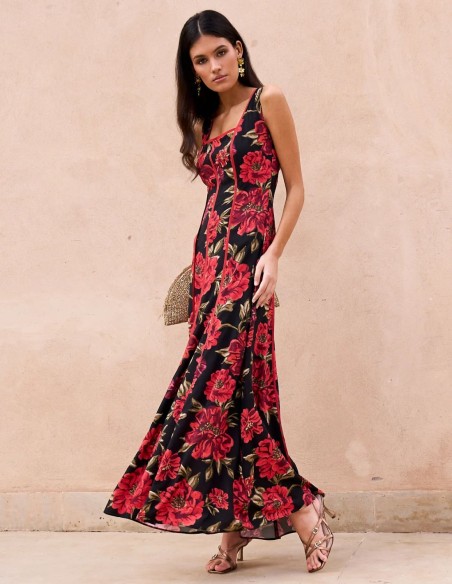 Vestido de invitada midi con estampado floral rojo y escote cuadrado