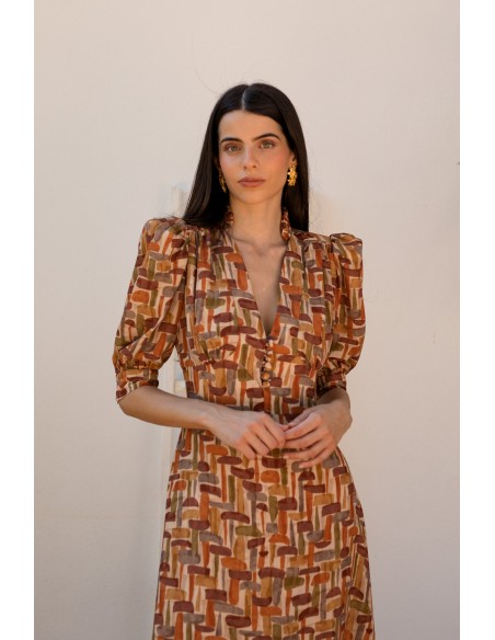 Vestido midi con estampado geométrico y escote en pico