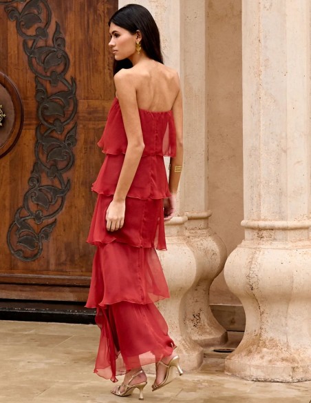 Long strapless gauze layered strapless dress for guests