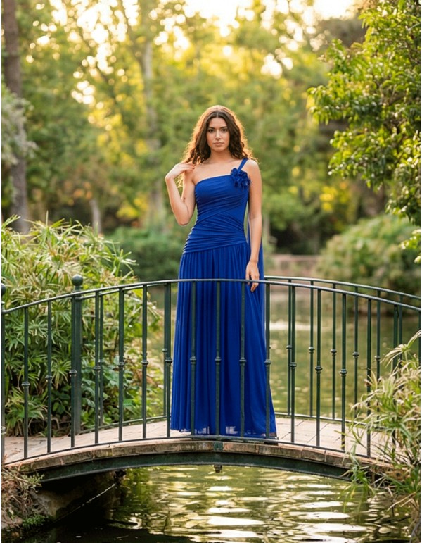 Vestido Largo Azul Klein con Flor Extraíble y Espalda Ajustable 2