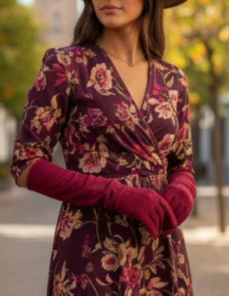 Suede gloves for guests in bougainvillea color