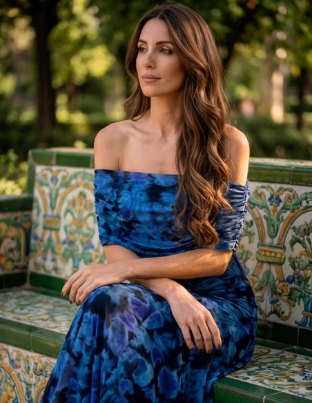 Robe longue élégante de couleur bleue