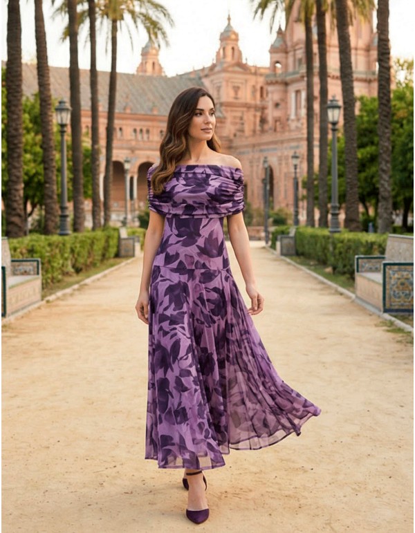 Robe longue sophistiquée en violet pour les mariages et les événements