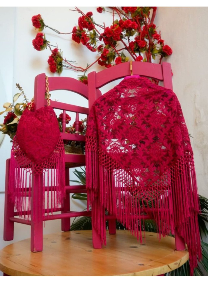 Châle de Manille en dentelle rouge