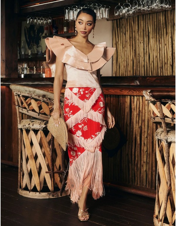 Guest midi skirt in red with embroidery and bangs 2