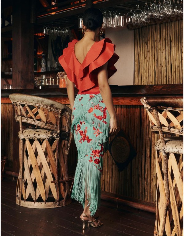 Falda midi en color celeste con flecos y bordado en color... 2