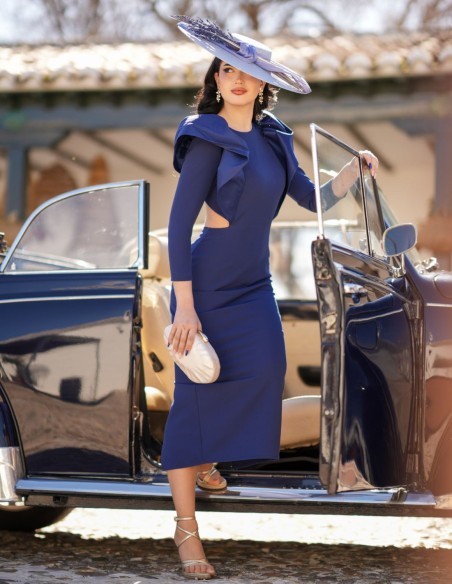 Robe midi en bleu marine avec volants sur les épaules