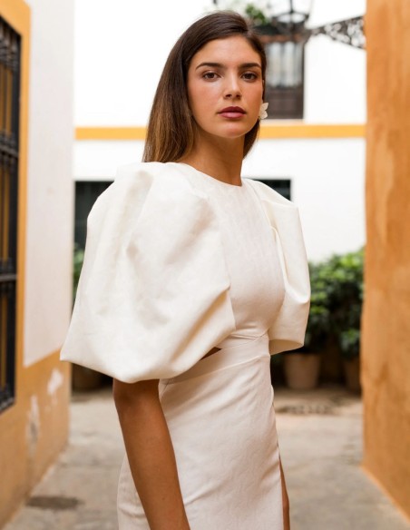 Vestido midi con manga abullonada y cut-outs para invitada