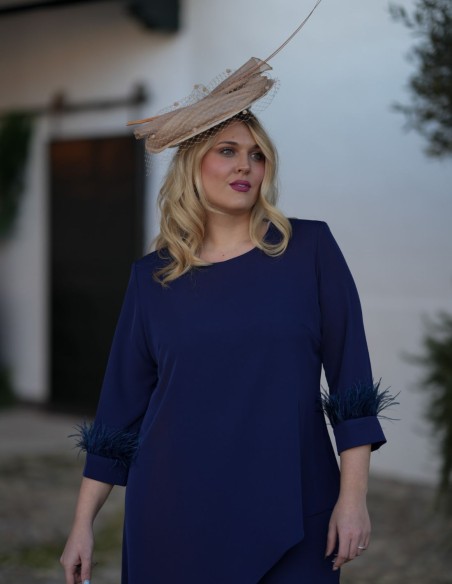 Guest ensemble with blouse and straight cut pants