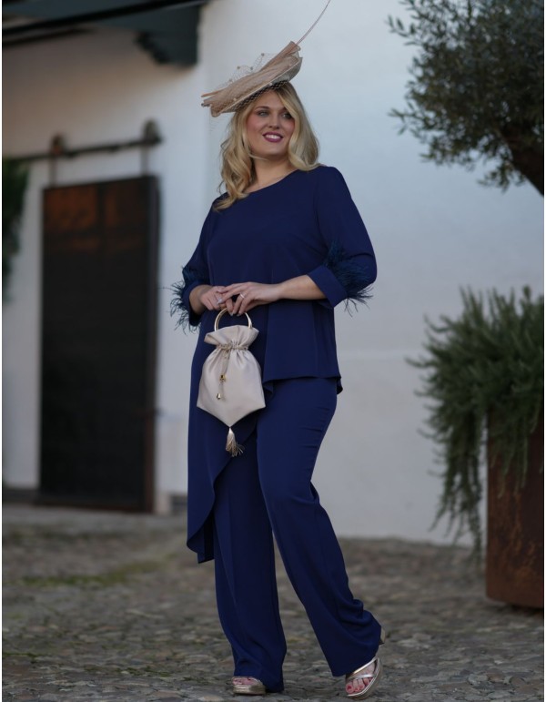 Conjunto de invitada con blusón y pantalón corte recto