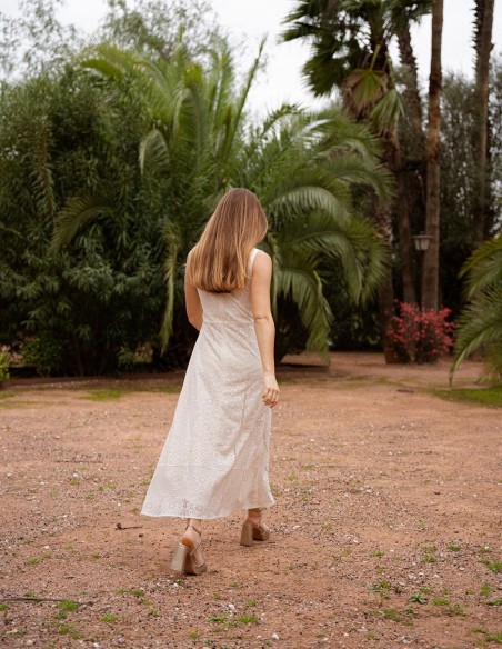 Vestido midi de tirantes con encaje beige