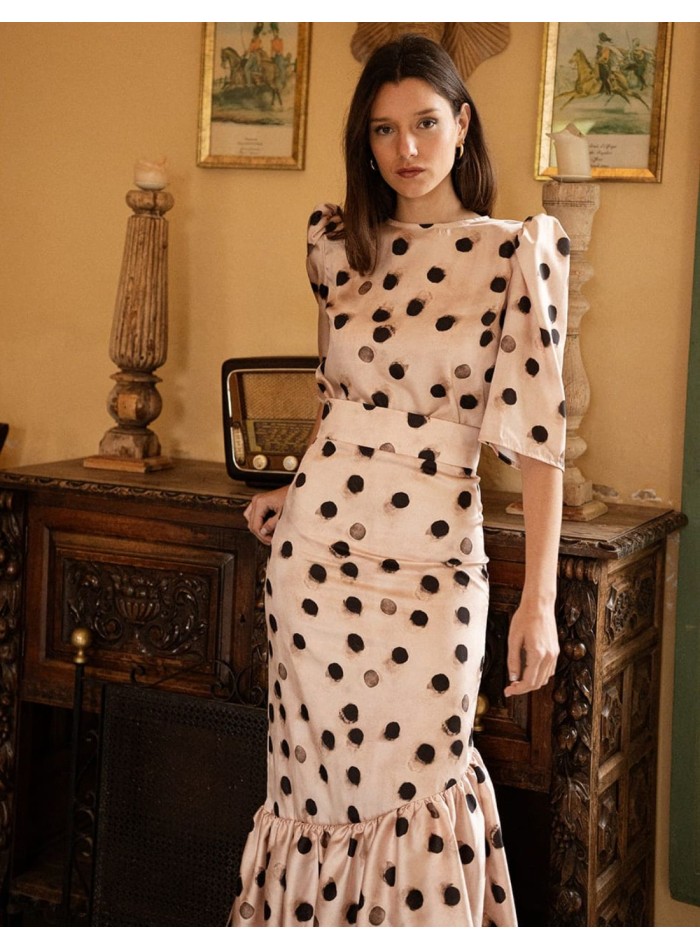 Short sleeve polka dots print top for guests