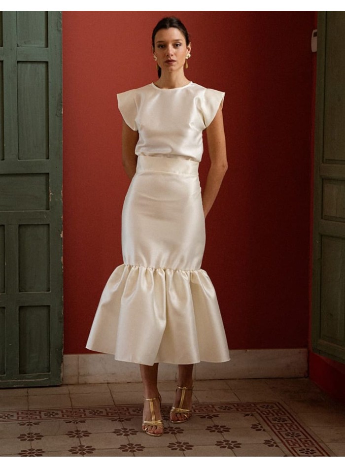 Ecru mikado midi skirt with ruffle at the...