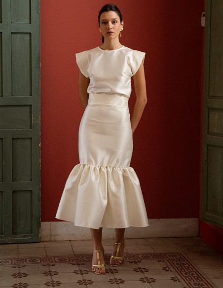 Ecru mikado midi skirt with ruffle at the bottom hem