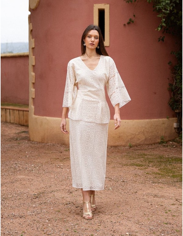 Falda midi con corte recto de encaje