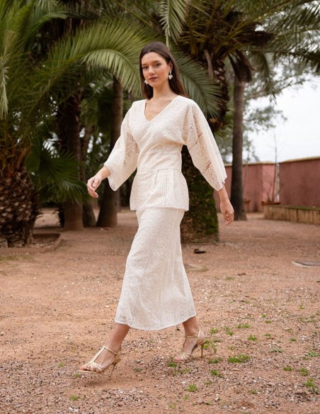 Falda midi con corte recto de encaje