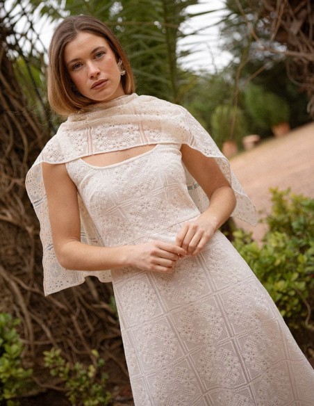 Châle carré en dentelle blanche