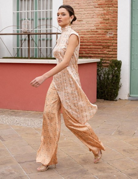 Pants with floral print and tan yellow stripes