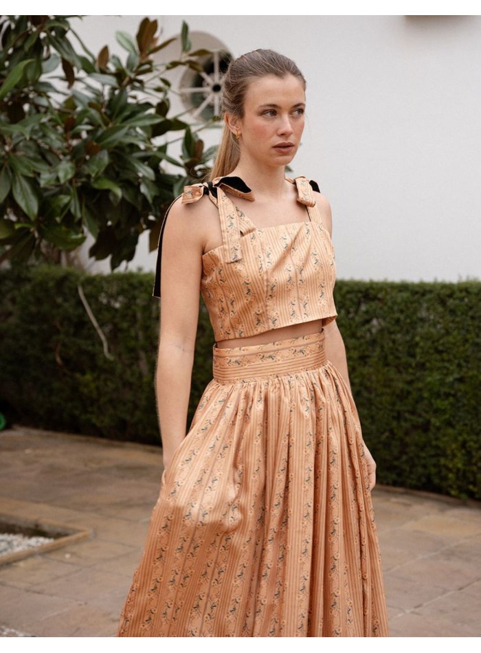 Printed strapless short top with lace and print