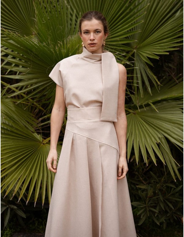 Top asymétrique à manches courtes avec laçage