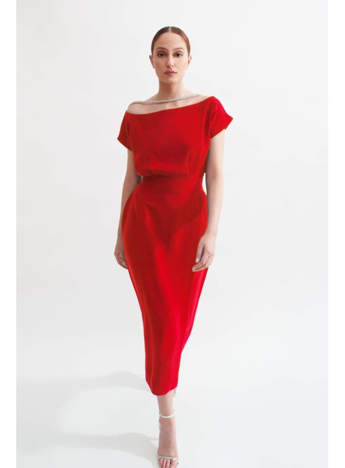 Vestido midi rojo con escote bardot asimétrico...