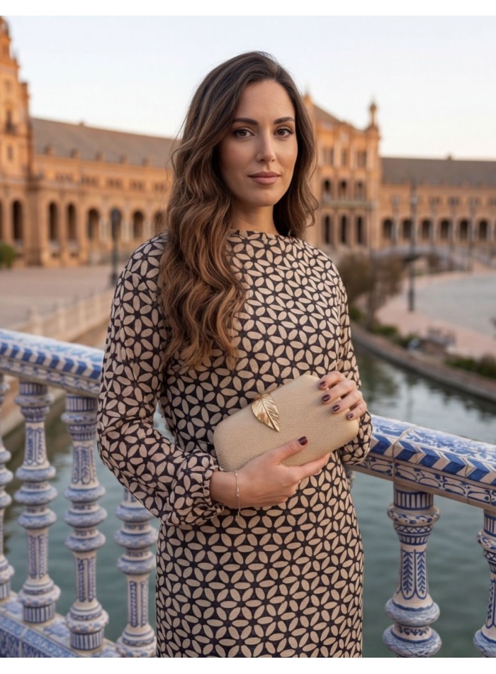 Sac de fête en or avec fermoir en forme de...