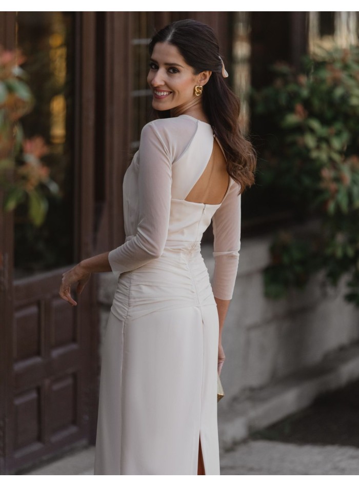 Robe midi avec encolure fermée et manches...