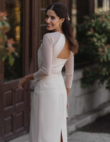 Vestido midi de escote cerrado y mangas transparentes - Invitada perfecta