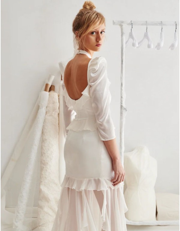 Robe de mariée en satin et georgette de soie avec pompons 2