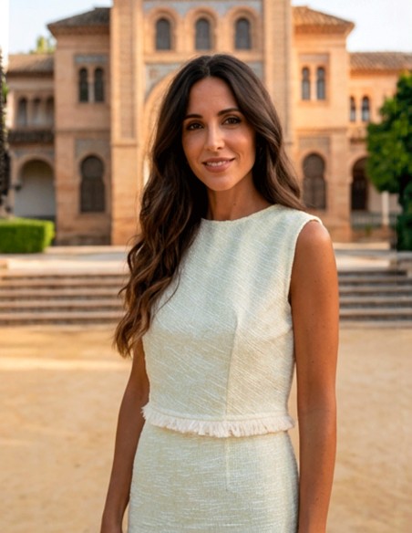 Ensemble top structuré et jupe midi vert pastel