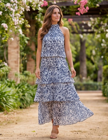 Cette tenue d'invité bleu marine et blanc est une option élégante, intemporelle et très polyvalente pour tout type d'événement.