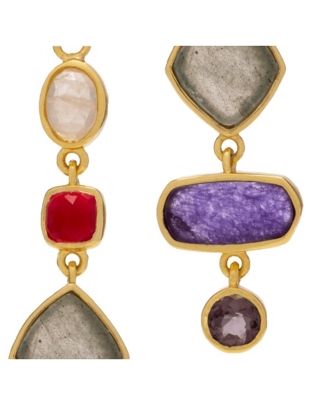 Necklace with gold chain and colored stones