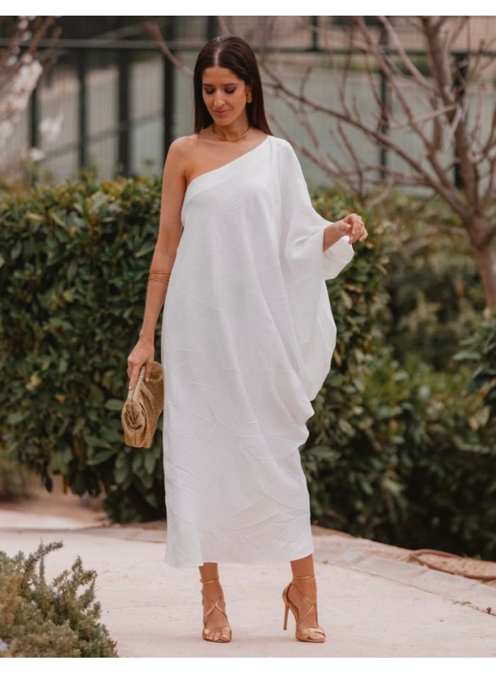 Sac en raphia doré avec longue chaîne